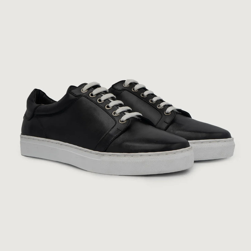 Carter Runn 黑色 Leather Sneakers 男士