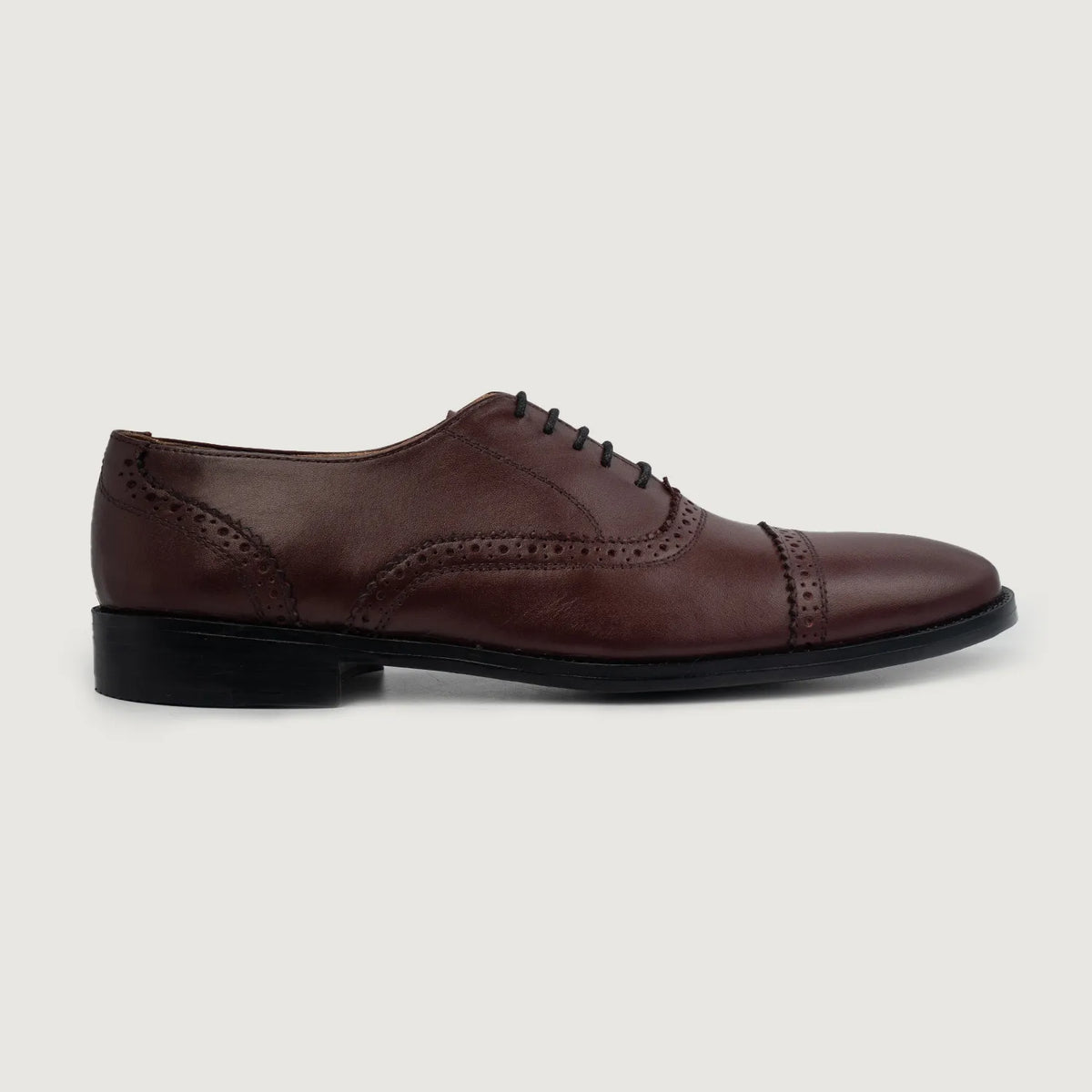 Maroon Full-Grain leather Shoes - 固特异沿条缝制工艺与鞋头细节
