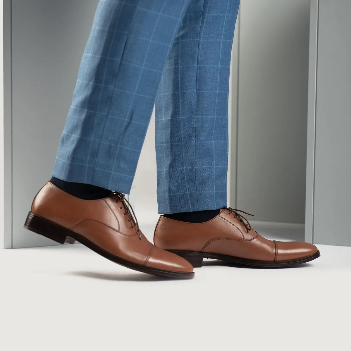 Tan Full-Grain leather Shoes - 固特异沿条缝制工艺与鞋头细节