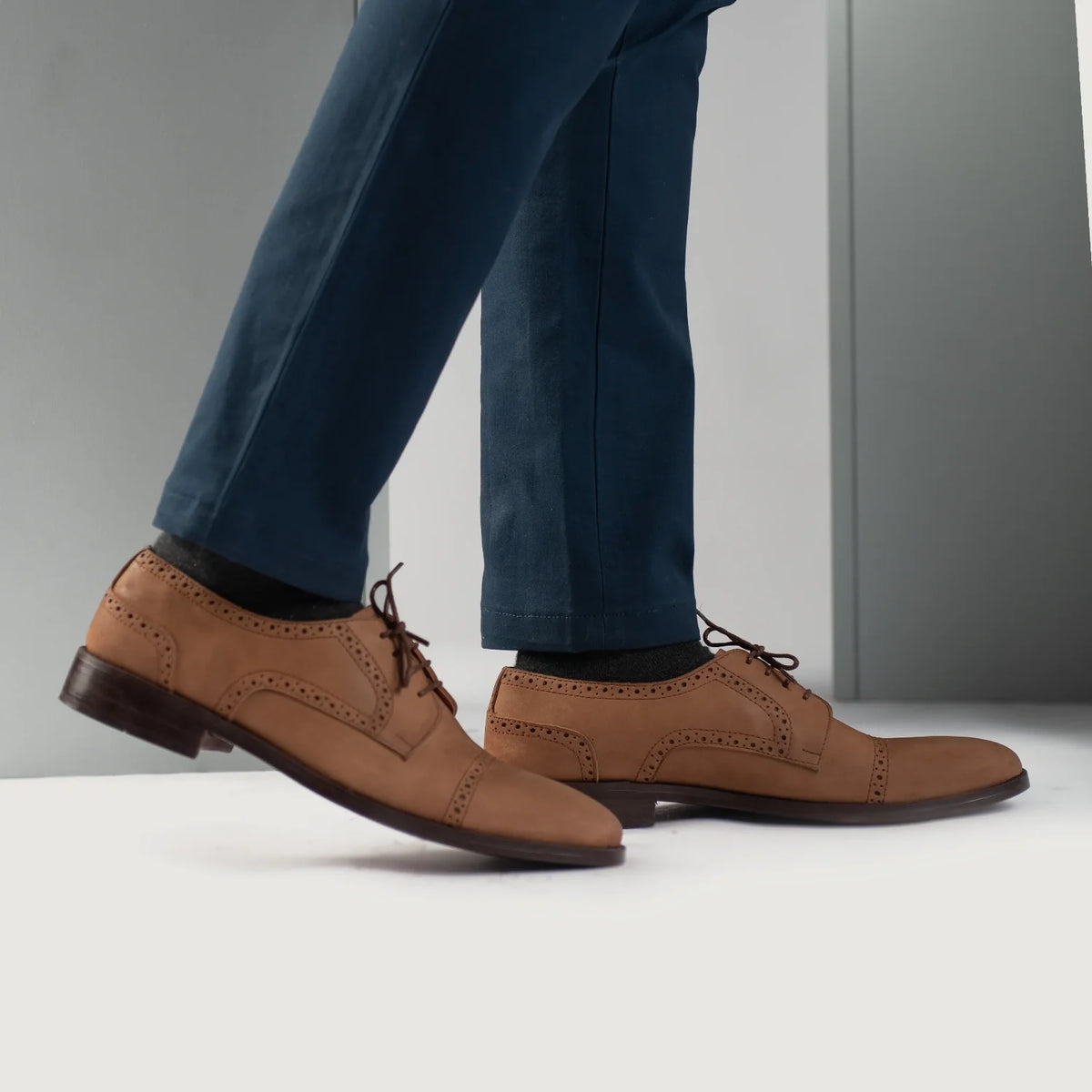 Top-Down Perspective Showing Lacing System & Tongue Craftsmanship