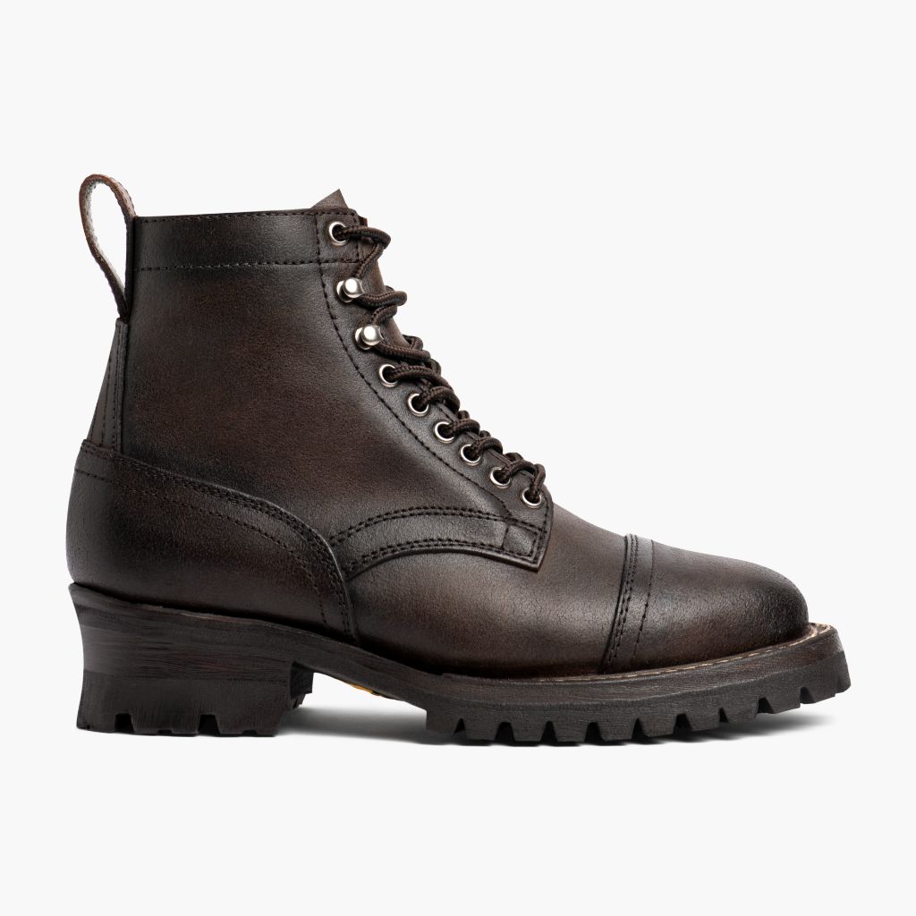 Classic Full-Grain leather Boots - 固特异沿条缝制工艺与鞋头细节