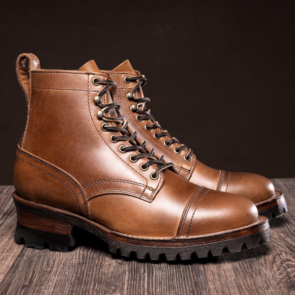 Challenger Sesame Double Shot 真皮工装靴马丁靴 男士 in Classic Full-Grain Leather - 侧面轮廓视角 | 官方商城选购