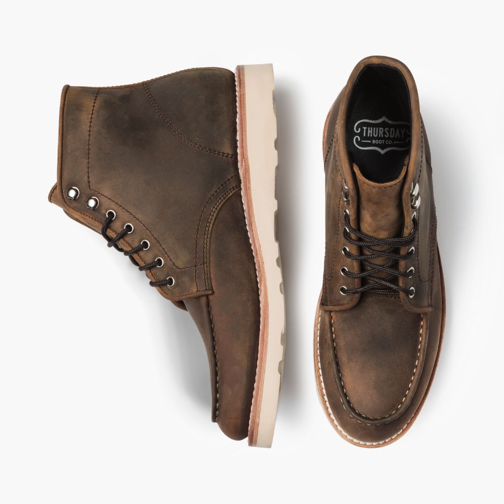 High-Traction Rubber Outsole & Lug Tread Pattern on Diplomat Burnt Copper 真皮工装靴马丁靴 男士