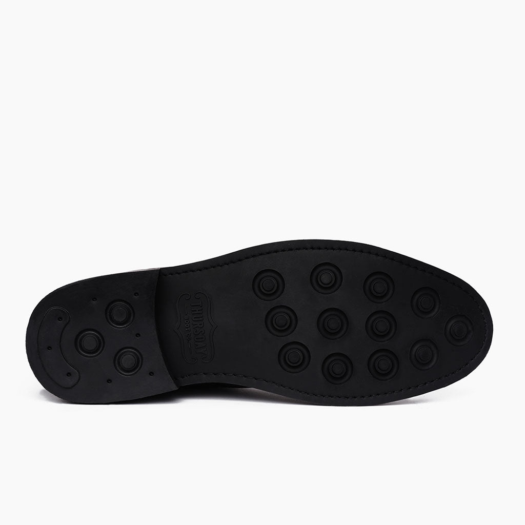 High-Traction Rubber Outsole & Lug Tread Pattern on Duke 经典黑 真皮工装靴马丁靴 男士