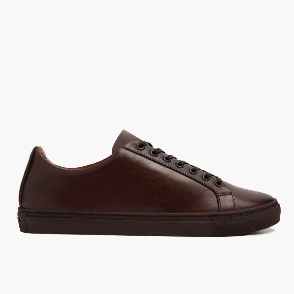 Classic Full-Grain leather Sneakers - 固特异沿条缝制工艺与鞋头细节