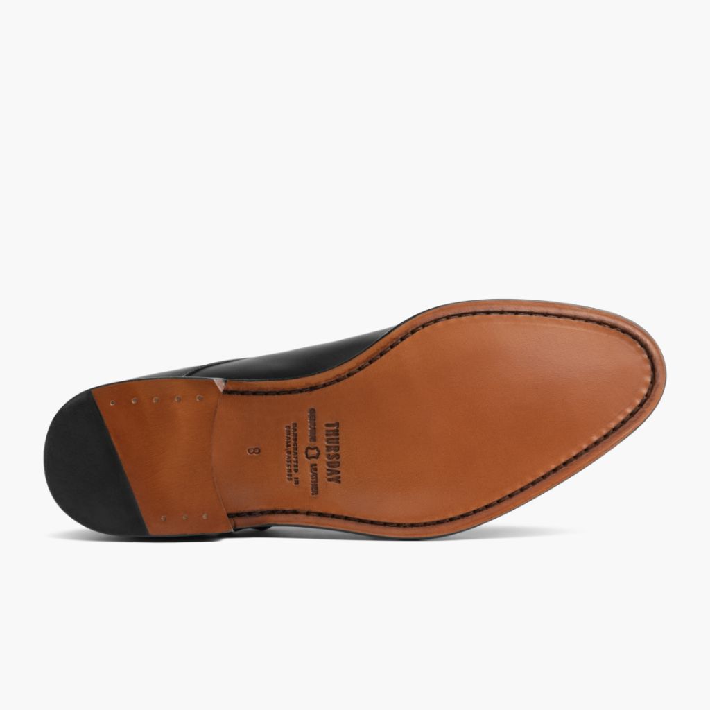 High-Traction Rubber Outsole & Lug Tread Pattern on Saint 经典黑 真皮乐福鞋 男士 For Men