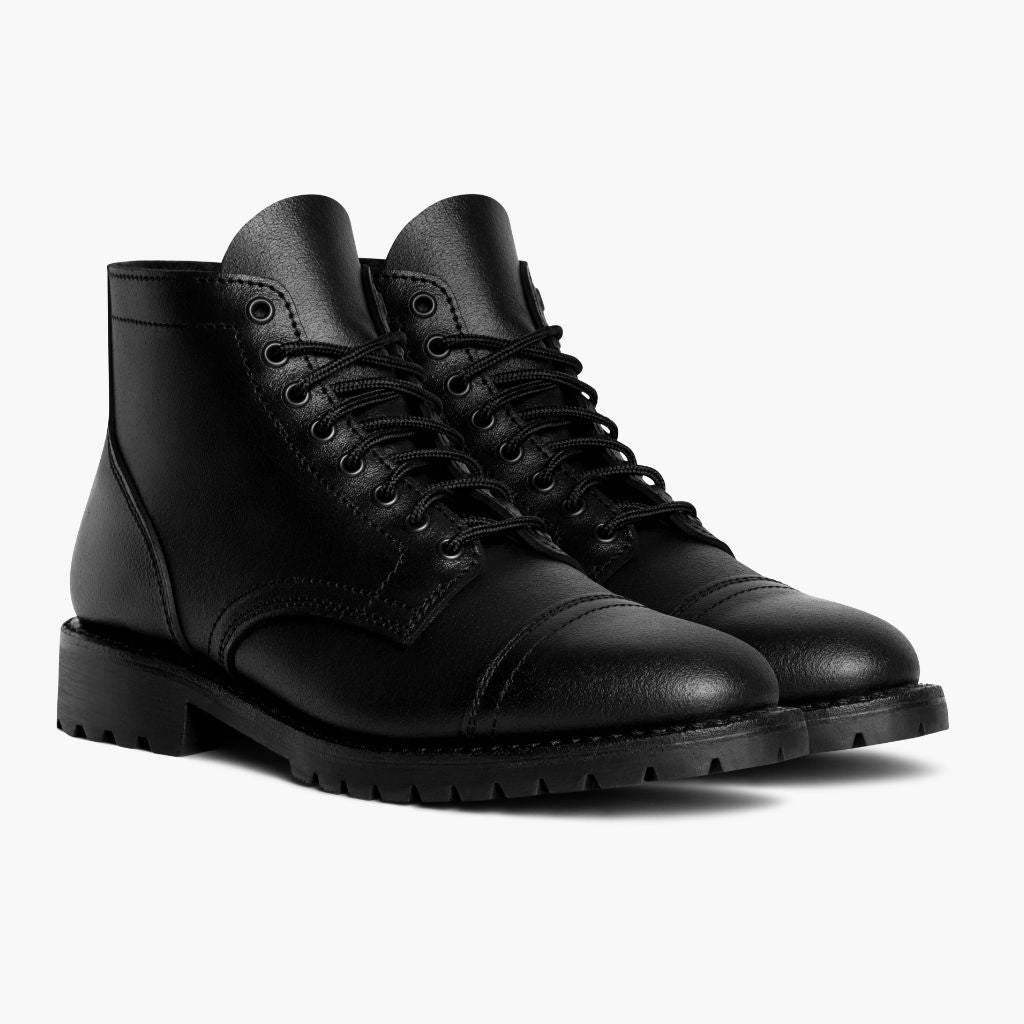 Vanguard 经典黑 Waxed Roughout 真皮工装靴马丁靴 男士 For Men 经典黑色头层牛皮 - 侧面轮廓视角 | 官方商城选购