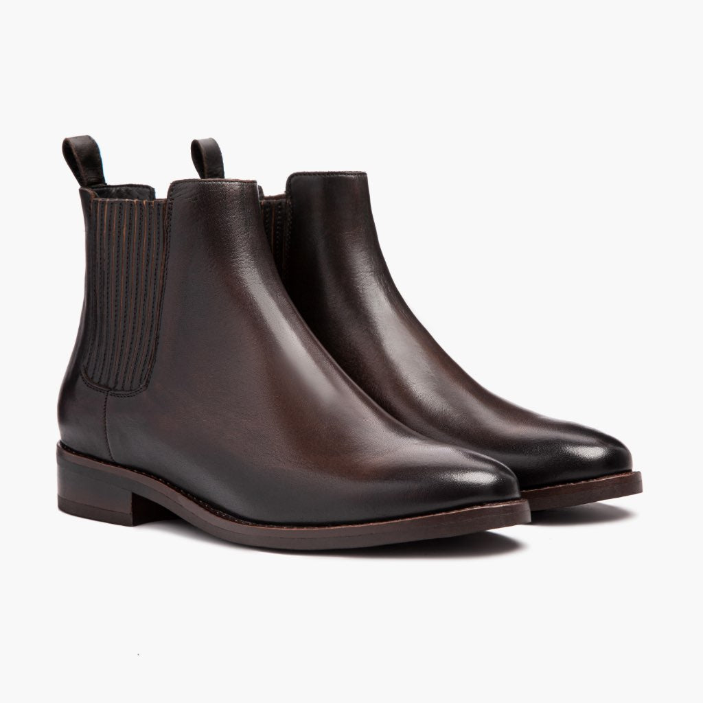 Black Full-Grain leather Boots - 固特异沿条缝制工艺与鞋头细节