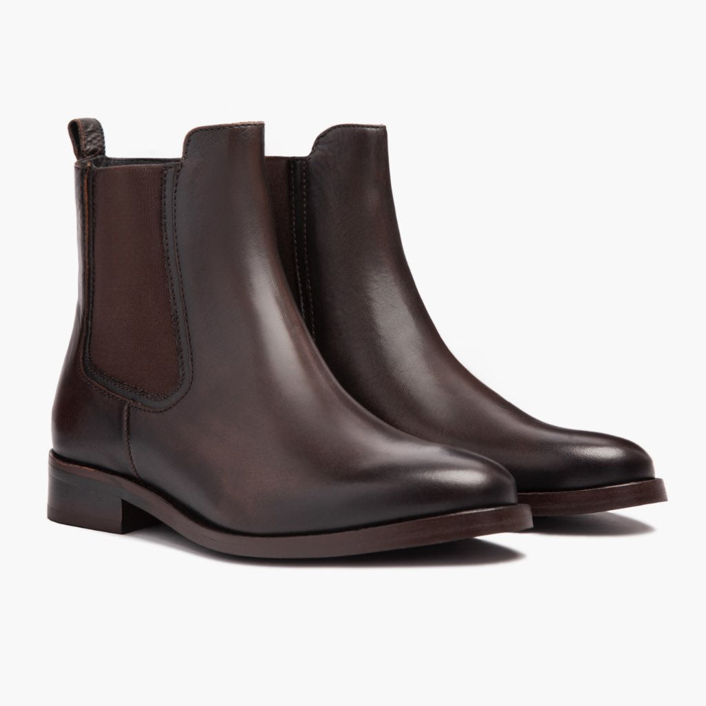 Black Full-Grain leather Boots - 固特异沿条缝制工艺与鞋头细节