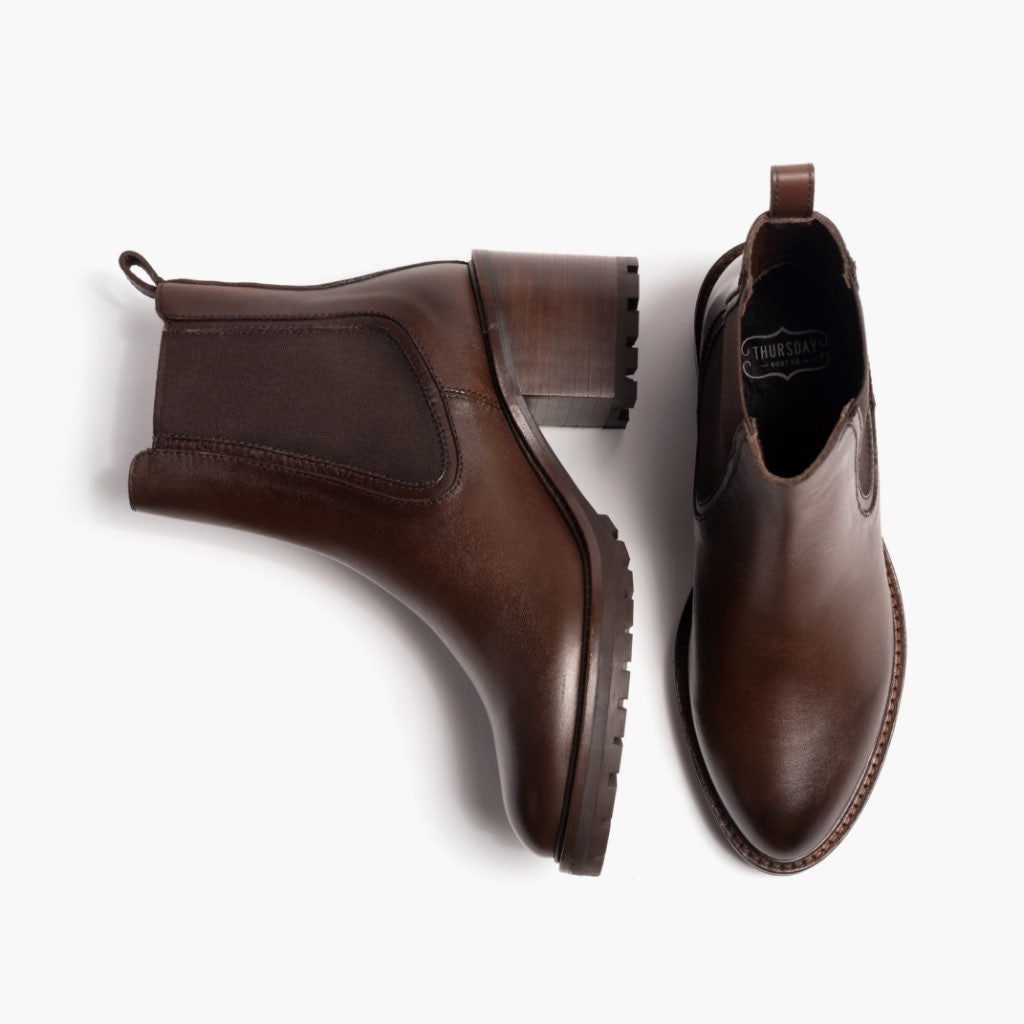 High-Traction Rubber Outsole & Lug Tread Pattern on Knockout Chocolate 真皮工装靴马丁靴 女士
