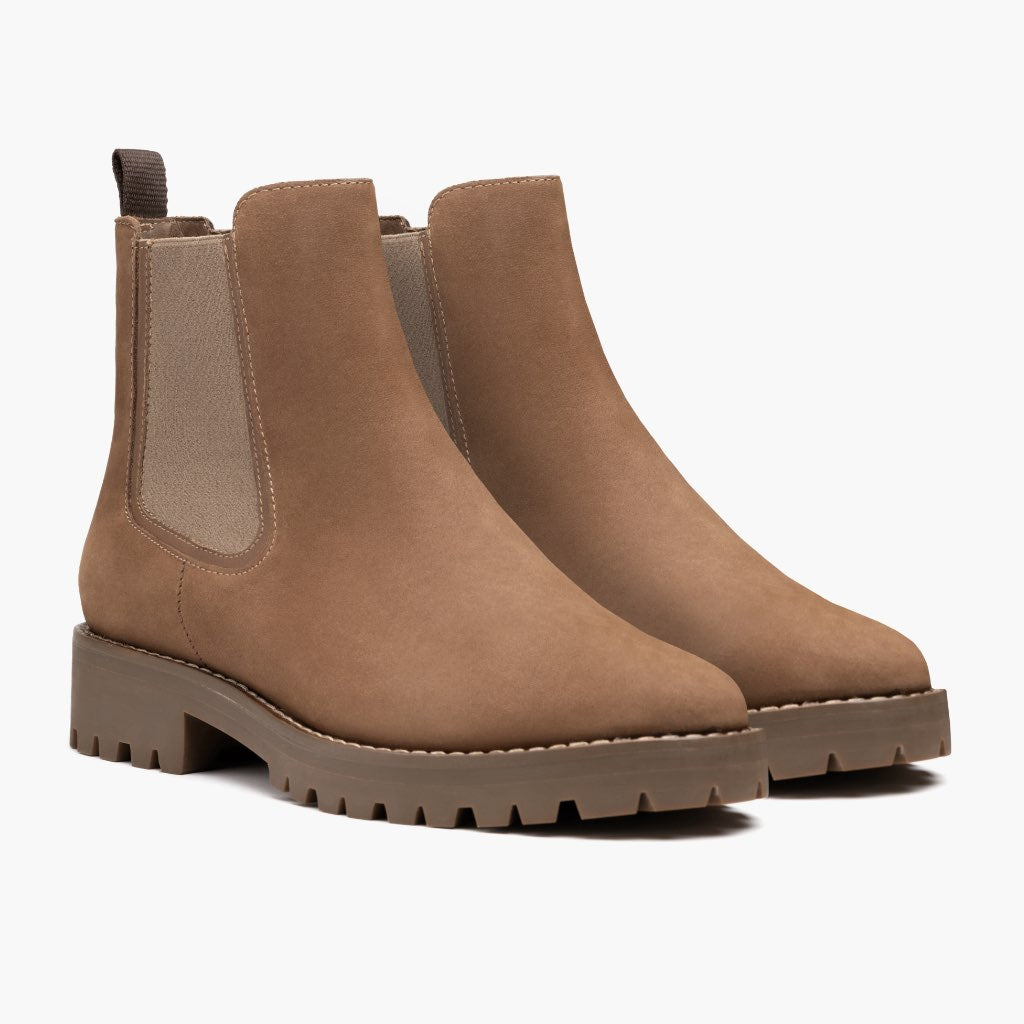 Classic Full-Grain leather Boots - 固特异沿条缝制工艺与鞋头细节