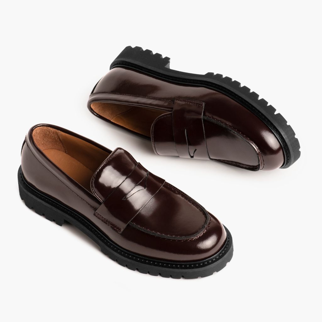 High-Traction Rubber Outsole & Lug Tread Pattern on Penny 酒红色 真皮工装靴马丁靴 女士