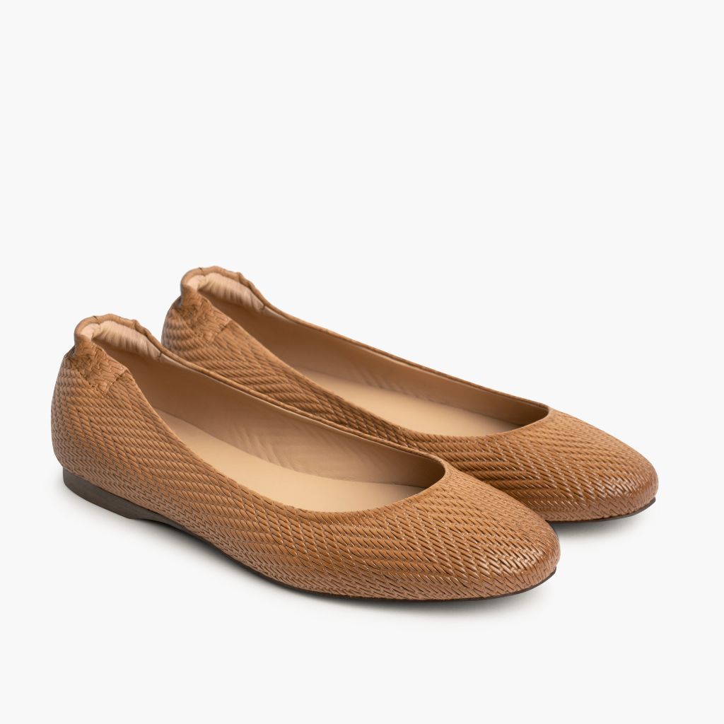 Scrunch 浅棕褐色 Embossed 真皮工装靴马丁靴 女士 in Tan Full-Grain Leather - 侧面轮廓视角 | 官方商城选购