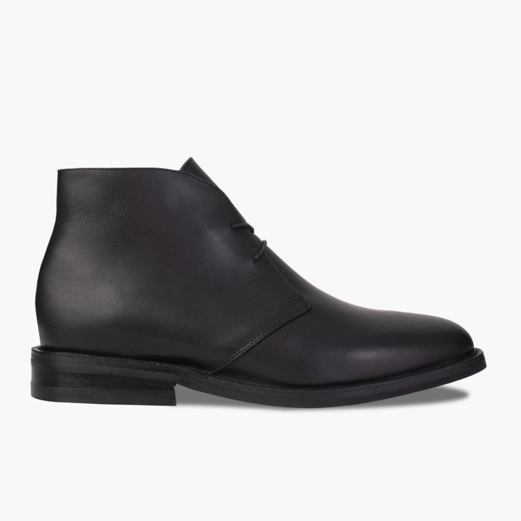 Black Full-Grain leather Boots - 固特异沿条缝制工艺与鞋头细节