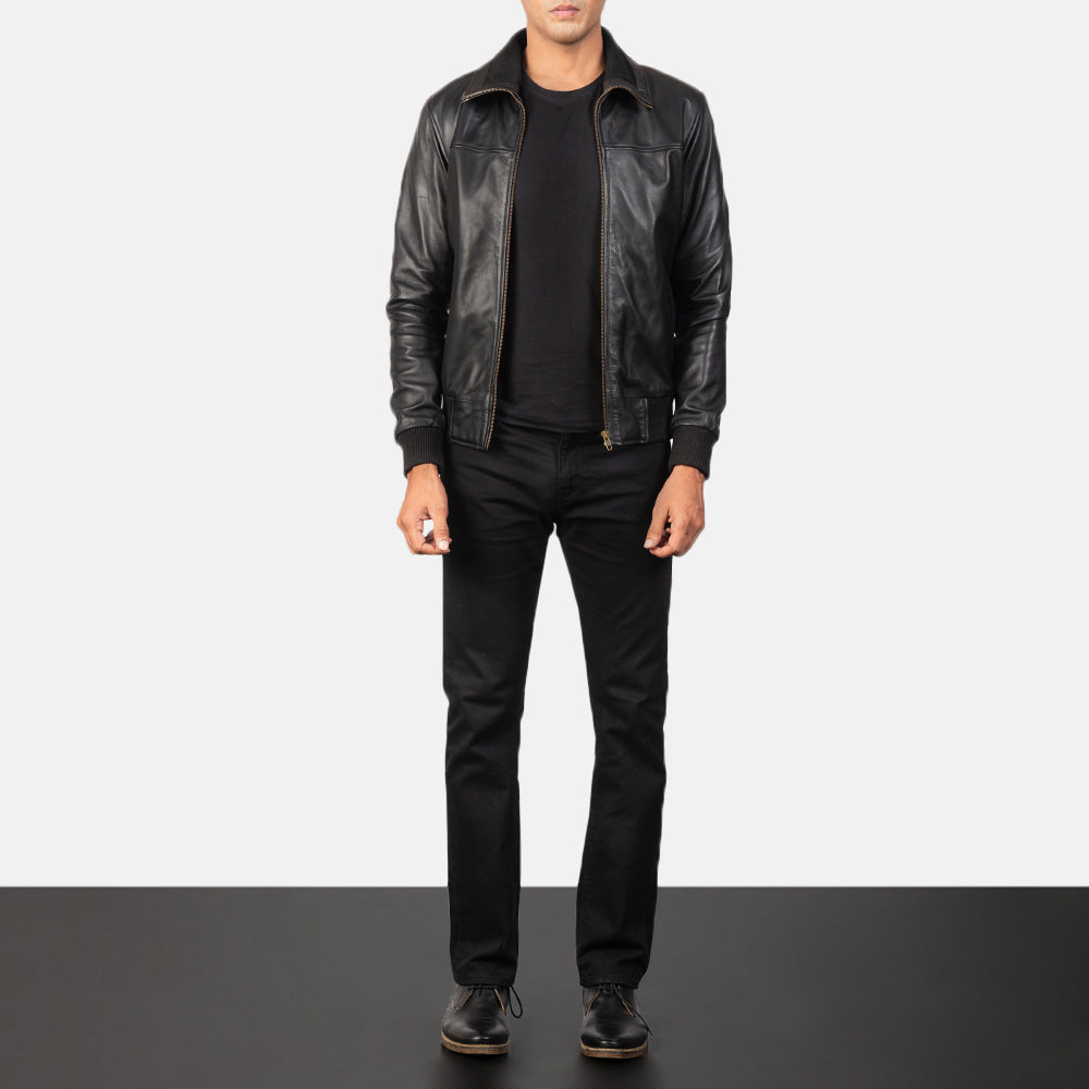 Men's Air Rolf 黑色 真皮飞行员夹克 男士 - Lateral Side Profile View Showing Sleeve Cut &amp; Athletic Taper Fit