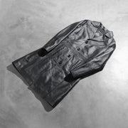 
模特上身效果： Alexis 经典黑 Single Breasted 真皮大衣 女士 模特试穿展示（自然光垂坠质感）