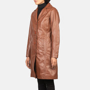 
Brown Cowhide leather Coat - 展现肩线贴合与利落下摆的背部视角