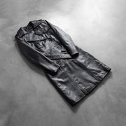 
模特上身效果： Alice Black Double Breasted Leather Coat 模特试穿展示（自然光垂坠质感）