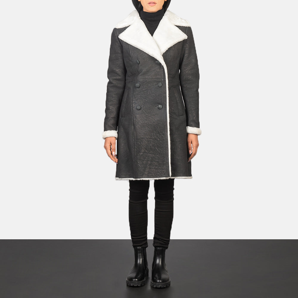 
Amie Black Double Breasted Shearling Coat in Black Sheepskin Snuffed - 正面版型与定制立体剪裁轮廓 | 官方商城选购