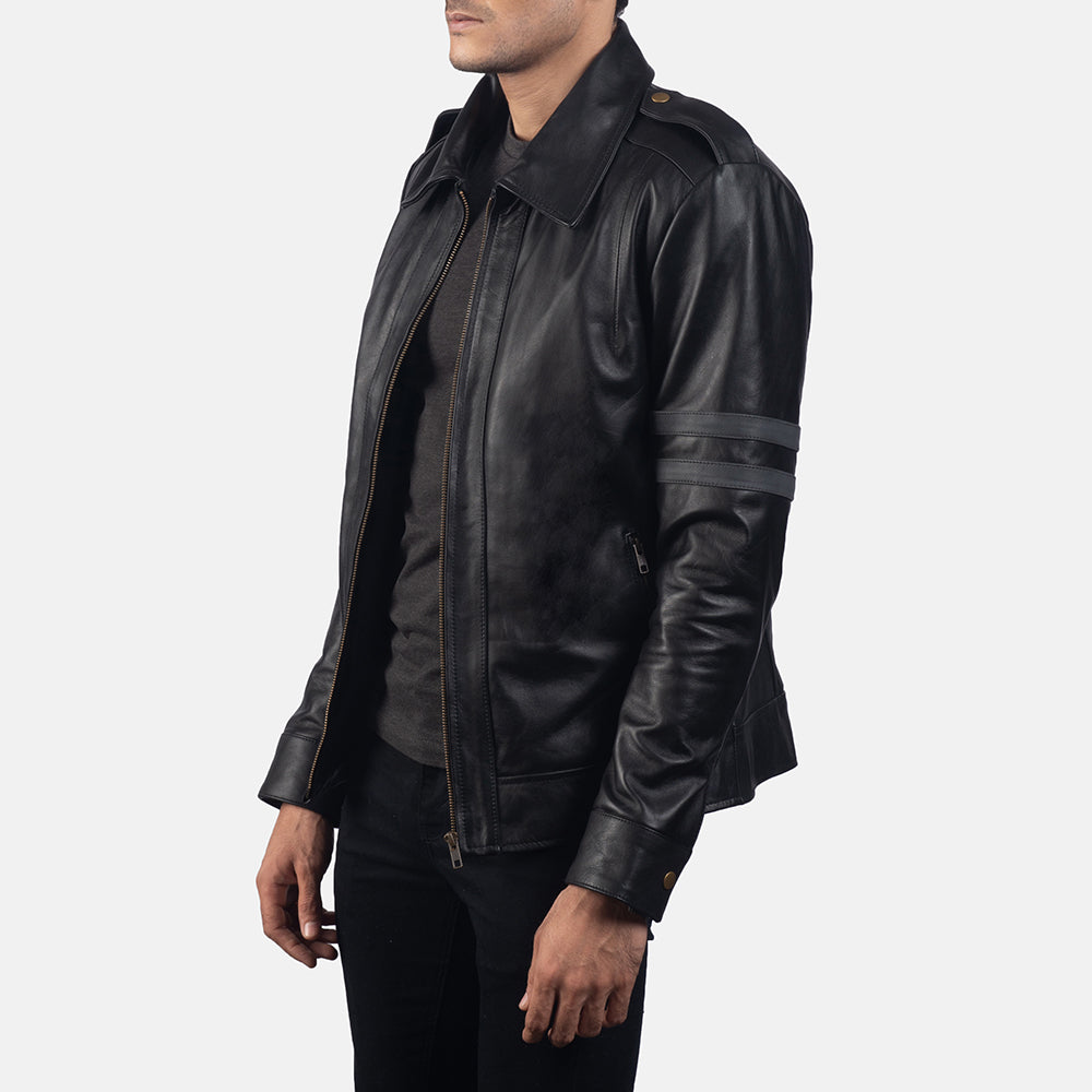 
Black Cowhide Leather Biker Jacket - 展现肩线贴合与利落下摆的背部视角