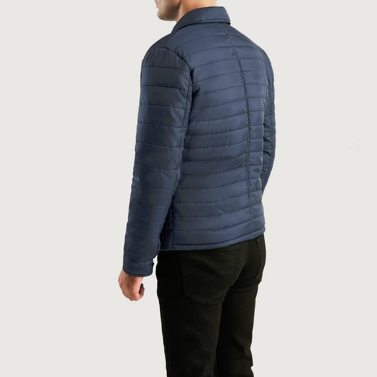 Close-Up Detail of High neck &amp; Button Hardware on Men's Bo Quilt Windbreaker 真皮夹克 男士