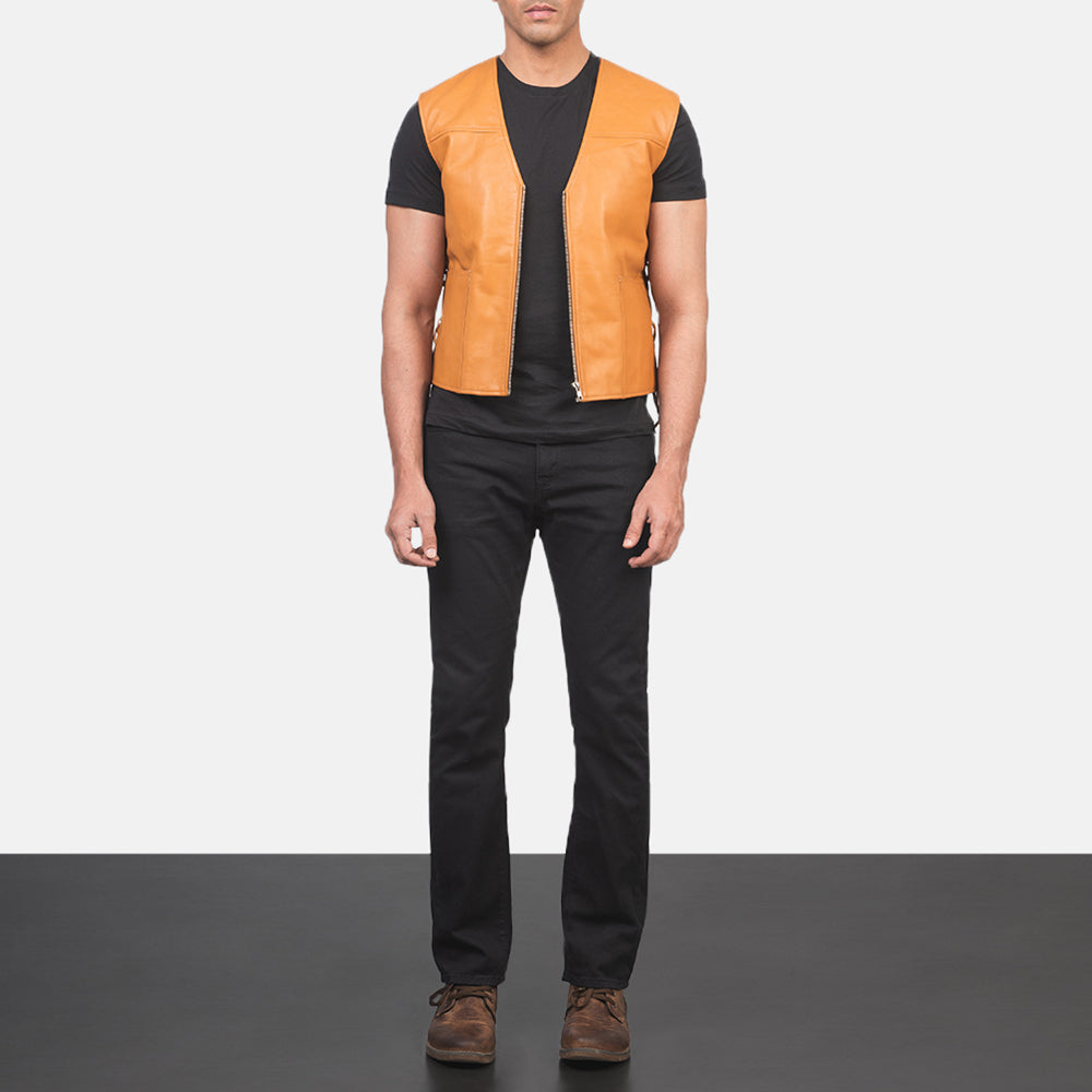 Men's Brandon 浅褐色 棕色 真皮马甲 男士 - Lateral Side Profile View Showing Sleeve Cut &amp; Athletic Taper Fit