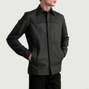 
Bronco Tumbled 复古棕 Leather Shirt 男士 - 展现立体袖型与合身版型的侧身视角