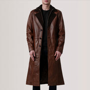 
Charlton Waxed 复古棕 Leather Single Breasted 真皮大衣 男士 For Men in Distressed Brown Sheepskin Burnished - 正面版型与定制立体剪裁轮廓 | 官方商城选购