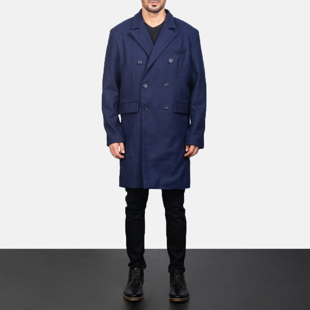 
Blue Wool Double Breasted Coat - 展现立体袖型与合身版型的侧身视角