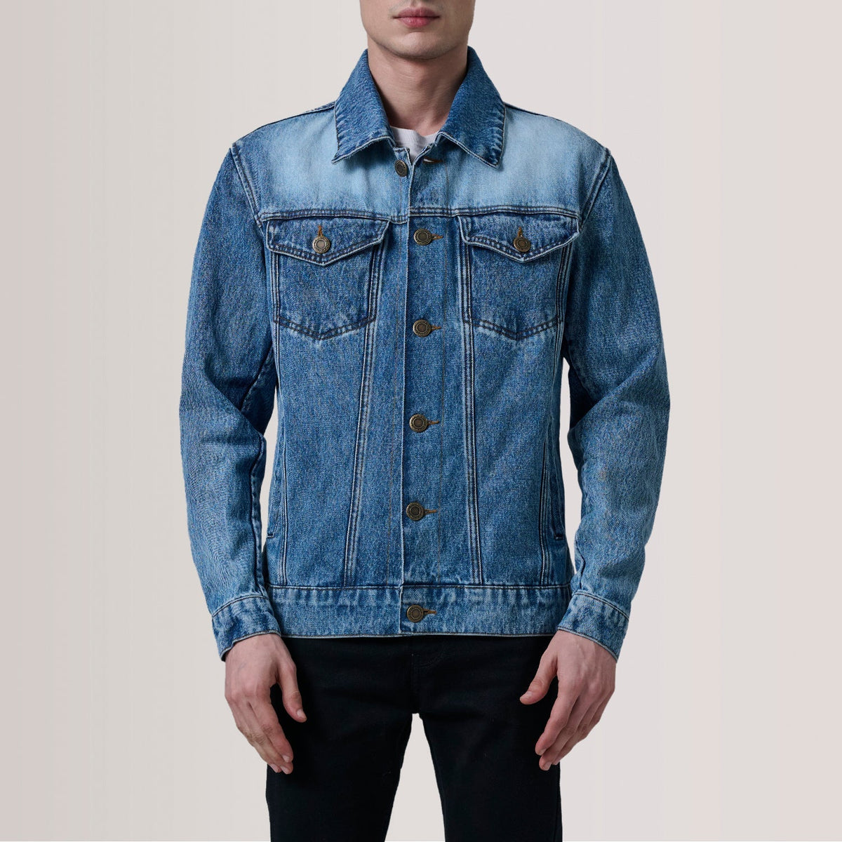 Authentic Full-Grain Leather Grain Texture & Heavy-Duty Seam Stitching Detail