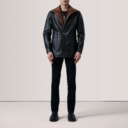 
Black Sheepskin leather Coat - 展现肩线贴合与利落下摆的背部视角