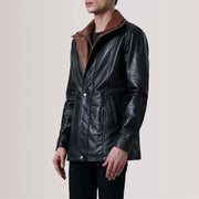 
Connor Black Leather Coat For Men - 展现立体袖型与合身版型的侧身视角