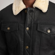 
内衬展示 Showing Fully Faux Fur Lined & 内部双侧实用暗袋