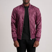 
Danson 菱格压线 栗褐色 Varsity 真皮夹克 男士 - 展现立体袖型与合身版型的侧身视角