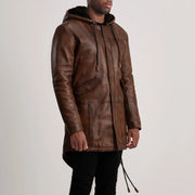
模特上身效果： Delvin Tan Leather Parka 模特试穿展示（自然光垂坠质感）