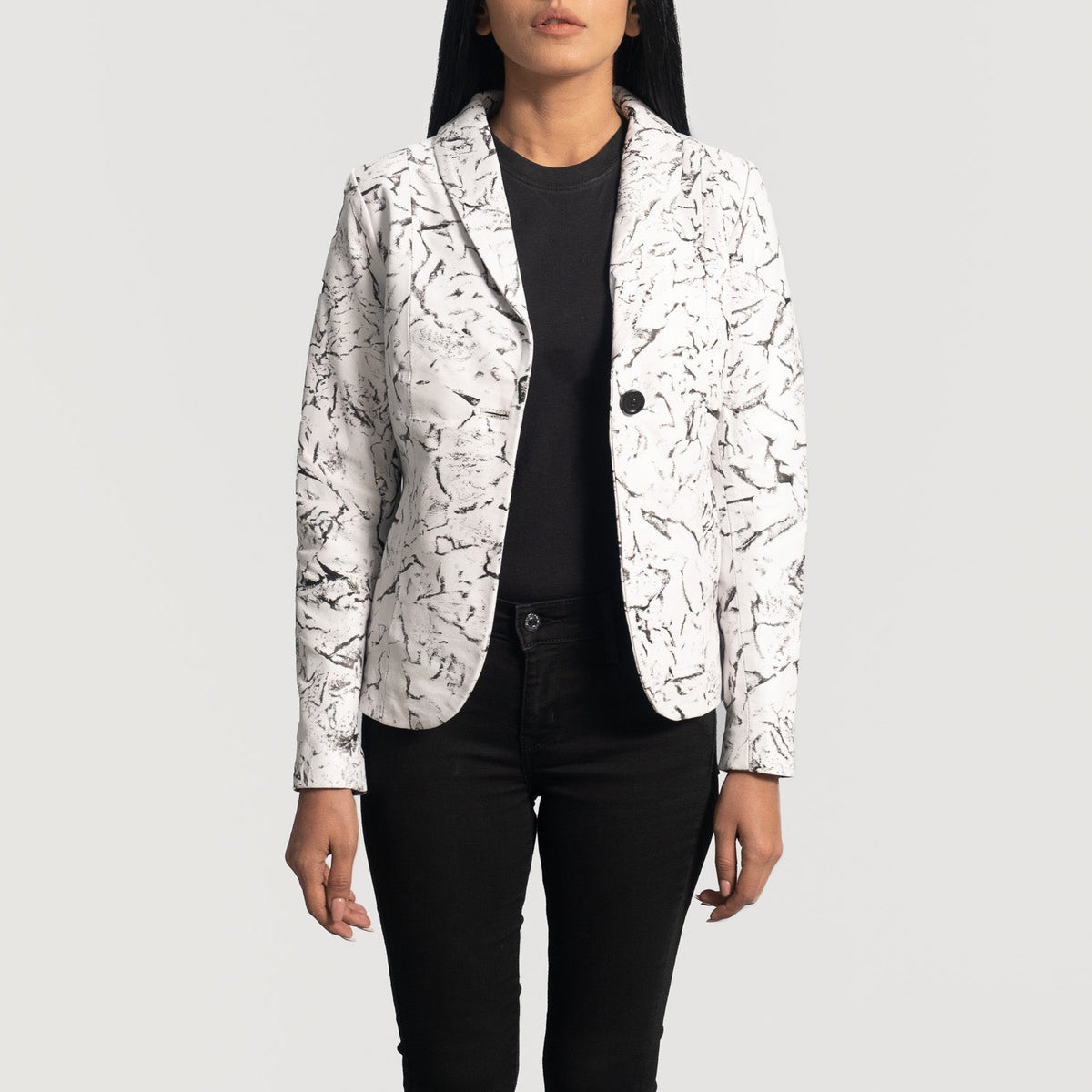 Women's Donna Blake White 真皮西装外套 女士 - Lateral Side Profile View Showing Sleeve Cut &amp; Athletic Taper Fit