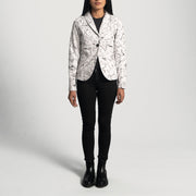 Close-Up Detail of Notch &amp; Button Hardware on Women's Donna Blake White 真皮西装外套 女士