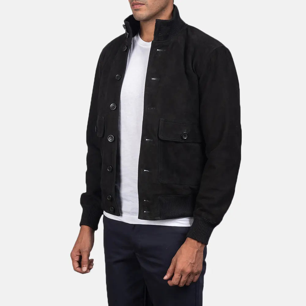 
Brown Goatskin Suede Bomber Jacket - 展现肩线贴合与利落下摆的背部视角