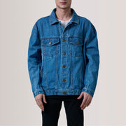 
Dark Blue Full-Grain leather Jacket - 展现肩线贴合与利落下摆的背部视角