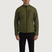Close-Up Detail of Classic Collar &amp; Zipper Hardware on Elliot Green Lightweight 真皮夹克 男士