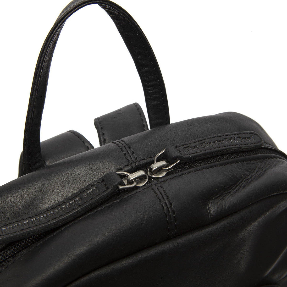 Solid Antique Brass Hardware &amp; Heavy-Duty Dual Zipper Detail on Santana Full-Grain Leather Backpack 女士