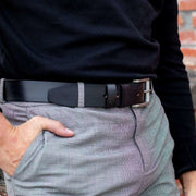 
Aayden 头层牛皮 Belt 男士 - 立体侧面展现包身风琴褶与扩容深度