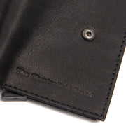
Solid Antique Brass Hardware & Heavy-Duty Dual Zipper Detail on Torola 头层牛皮 卡包