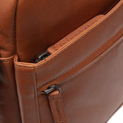 Anzora Full-Grain Leather Crossbody Bag 男士 – alternate product view 3