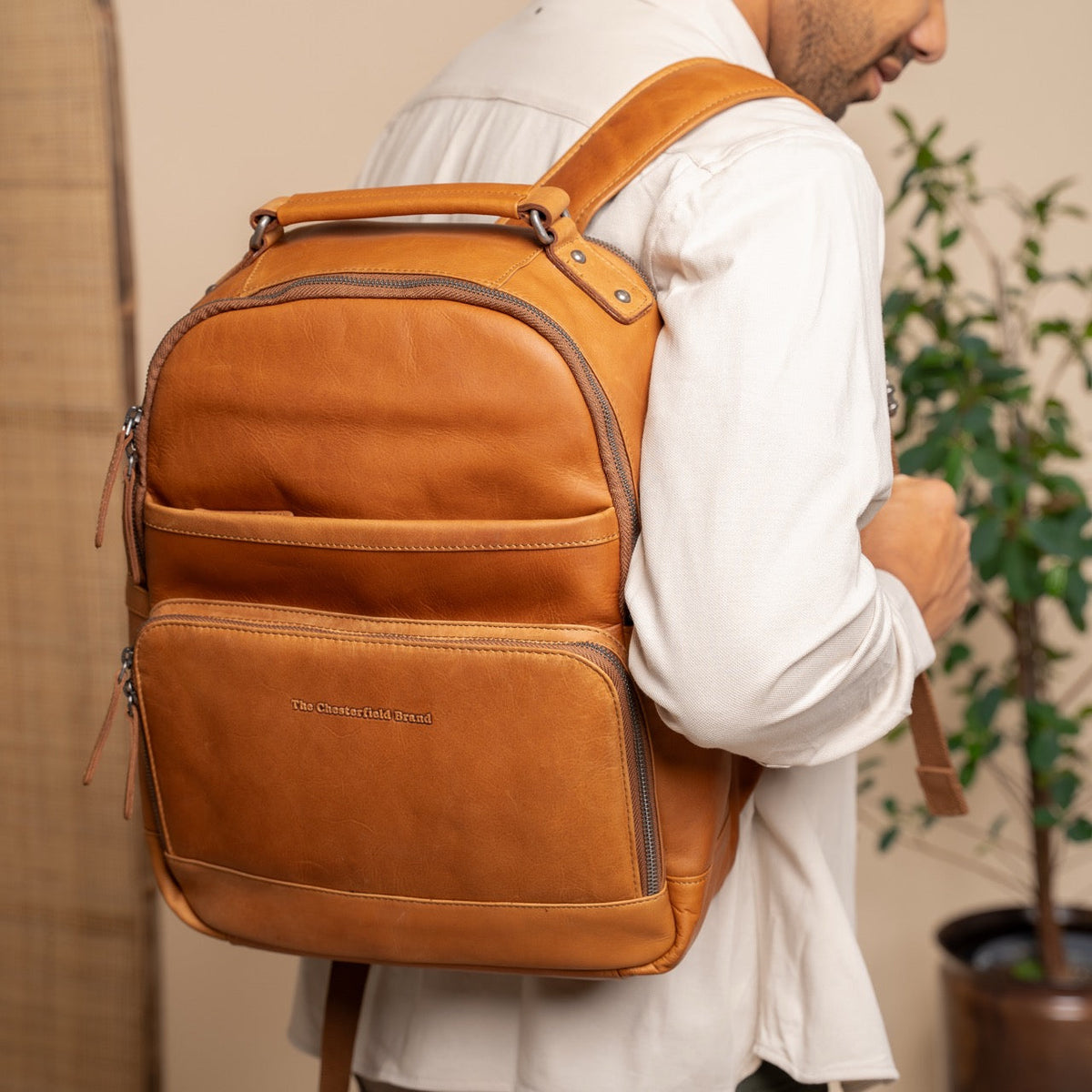 Austin Full-Grain Leather Laptop Backpack 女士 – alternate product view 2