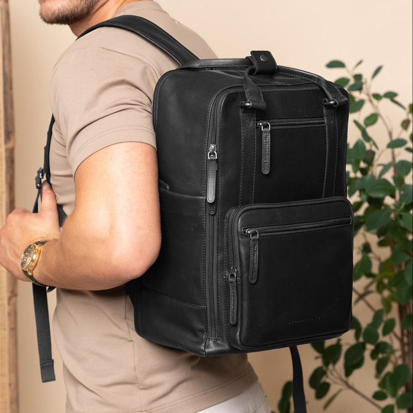 Calden Full-Grain Leather Laptop Backpack 女士