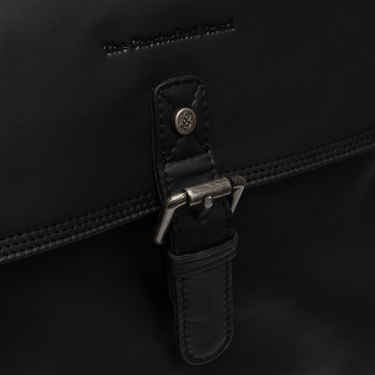 内衬展示 Showing Dedicated Padded Laptop Sleeve & Multi-Compartment Organization