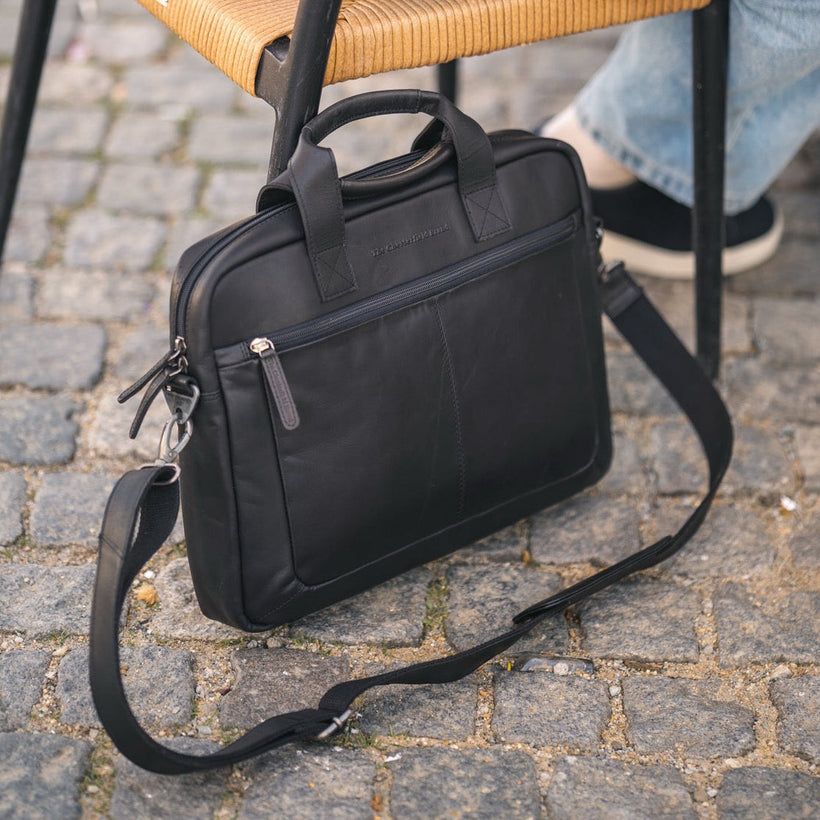 Calvi Full-Grain Leather Laptop Bag 女士