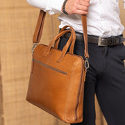 Levanto Full-Grain Leather Laptop Bag 女士 – alternate product view 2