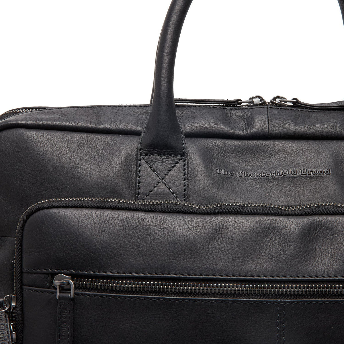 
内衬展示 Showing Dedicated Padded Laptop Sleeve & Multi-Compartment Organization